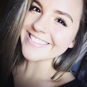 Meet your Posher, Zoe